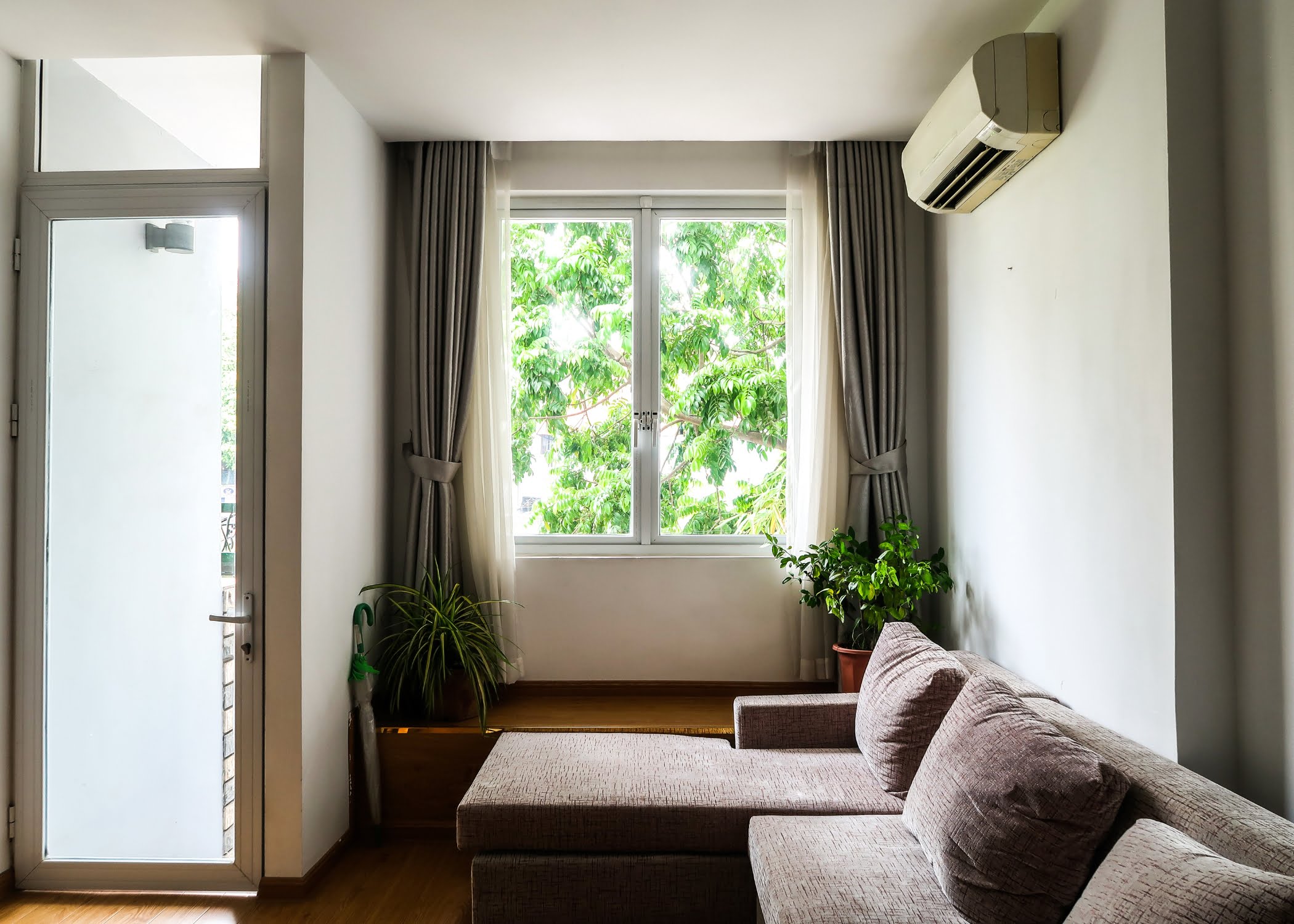 airco met installatie laten plaatsen kosten kopen en installeren installateur wat kost een airco plaatsen installateur airconditioning buitenunit regels toestemming buren in bestaande woning airco montage offerte aanvragen amersfoort