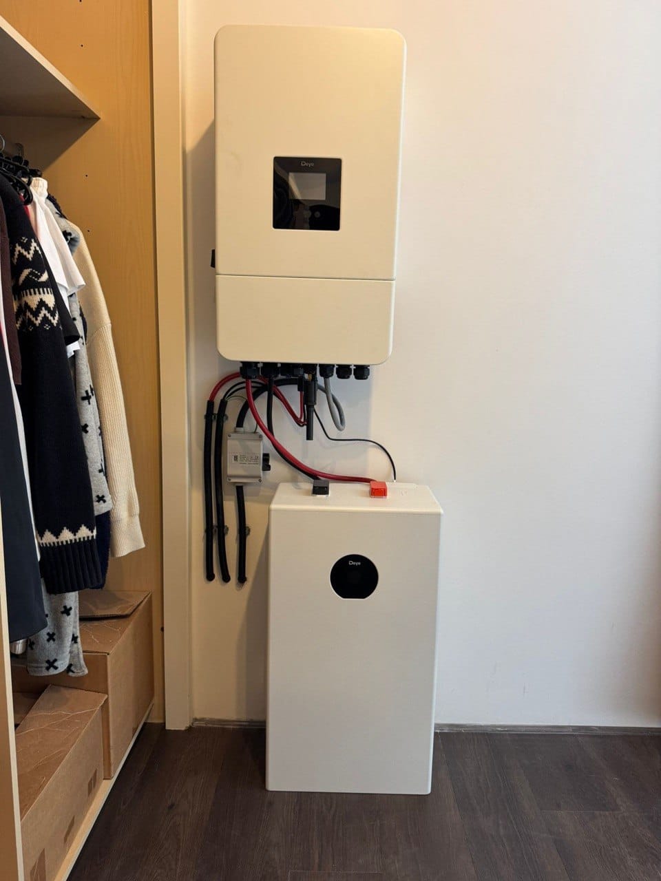 Deye thuisbatterij door De Kei Verduurzaming, 5 kWh all,in,one voor 1,fase woning